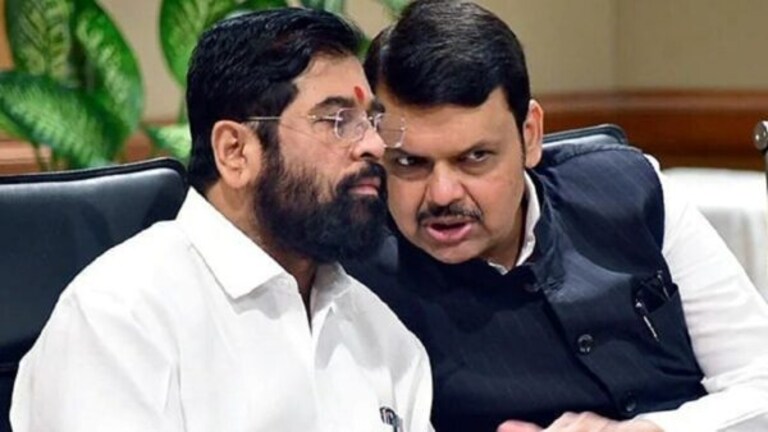 ‘ओबीसींना नामांतराचे चॉकलेट…’, कॉग्रेसच्या जेष्ठ नेत्याची भाजपवर टीका congress senior leader husain dalwai criticize shide fadnavis government