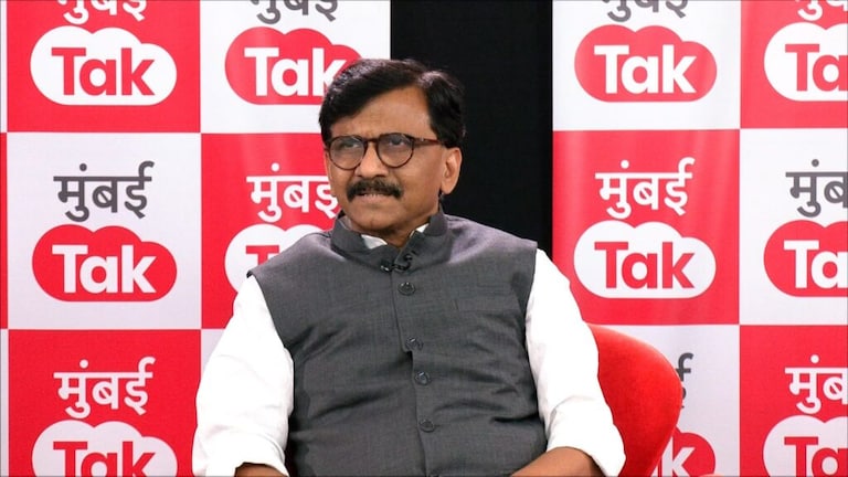 Mumbai Tak Chavadi : सगळ्यांना भिडणारे संजय राऊत नेमकं कुणाला घाबरतात? Mumbai Tak