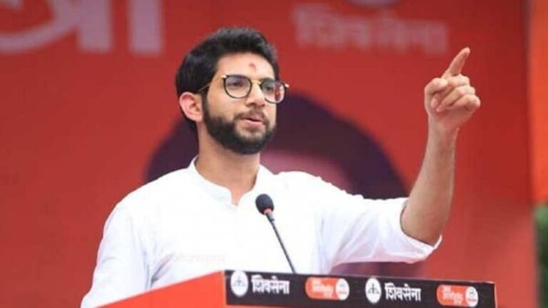 BMCत चार घोटाळे अन् 4 आरोप, आदित्य ठाकरेंचा शिंदे सरकारवर हल्लाबोल aditya thackeray long march 4 allegation against shide government bmc