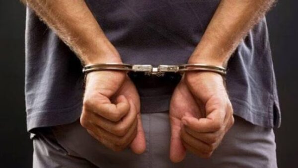 undergarments thief cought by womam in ahemadabad gujrat clash over women innerwear