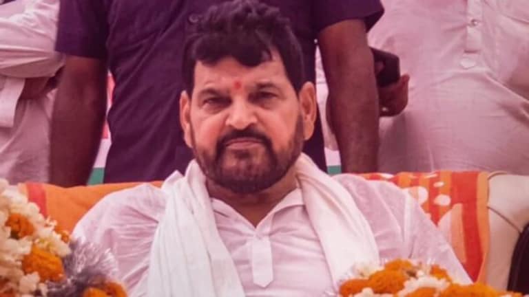 बृजभूषण सिंहचा पाय खोलात, दिल्ली पोलिसांच्या आरोपपत्रात खळबळजनक आरोप delhi police chargesheet against brij bhushan sharan singh women wrestler