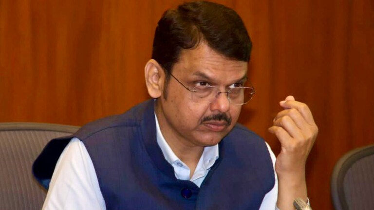 ‘अमित शाह म्हणालेले, अपमान सहन करा पण…’, मातोश्रीतील ‘त्या’ बैठकीवर फडणवीसांचे गौप्यस्फोट Speaking at the BJP meeting in Bhiwandi, Deputy Chief Minister Devendra Fadnavis has made many secret explosions regarding the meeting held with Uddhav Thackeray in 2019.