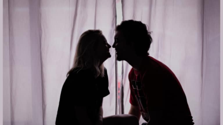 Crime : मित्राच्या बायकोसोबत संबंध अन् झाला भयंकर अंत, तिसऱ्या मजल्यावरून… the accused confessed that the deceased Abdul Sahroj had an illicit relationship with the wife of the accused Hannan.