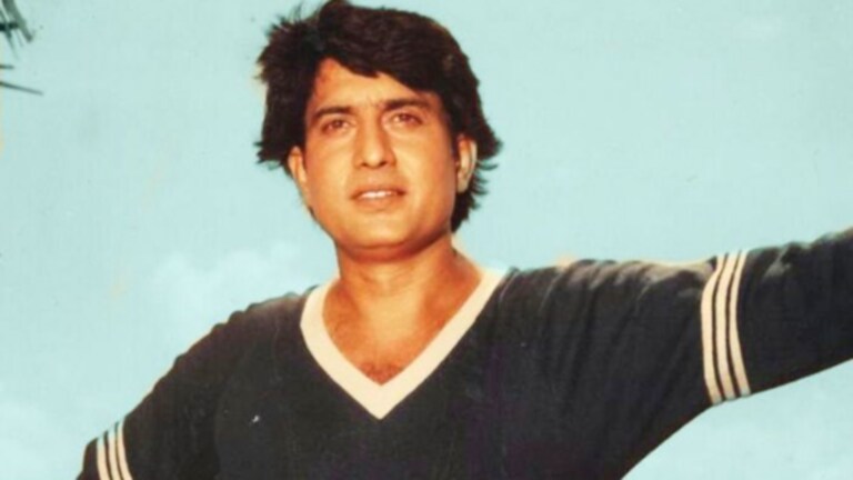 ज्येष्ठ अभिनेते रवींद्र महाजनी यांचा घरात आढळला मृतदेह, नेमकं काय घडलं? Pune: Ravindra Mahajani passed away. His body was found in the house. Police are investigating this.