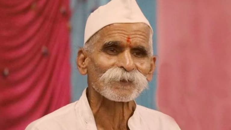 Sambhaji Bhide: ‘गांधींविरुद्ध बोलण्याची औकात आहे का भिडेची?’, माजी मंत्री प्रचंड संतापले Sambhaji Bhide controversial statement on Mahatma Gandhi heavily criticized by congress leaders vijay wadettiwar