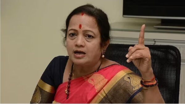 covid center scam Case bmc former mayor kishori pednekar case has been registered in police station