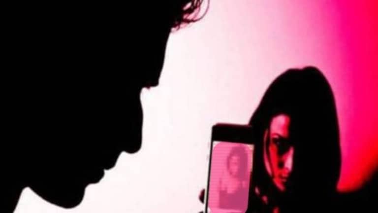 Mumbai crime : ‘वाढदिवसाला भेट, प्रेम अन् बलात्कार’, मॉडेलने दाखवले व्हिडीओ The model from mumbai alleges that Viren Patel promised to marry her and had physical relations with her several times.