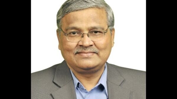 professor hari narke dies due to heart attack in mumbai