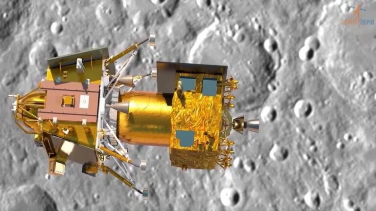 Chandrayaan 3 in its final lunar orbit now how the lander propulsion module will work