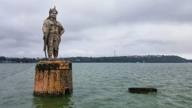 ‘कहां राजा भोज कहां गंगू तेली’ म्हणीत आहे तिसरा व्यक्ती; कहाणी वाचून तुम्हीही व्हाल अवाक्! Story Behind Raja Bhoj and Gangu Teli Idiom