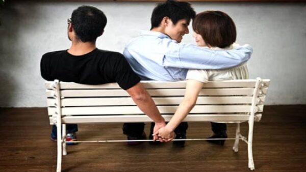 extra marital affair cheating wife or husband side effect relationship story
