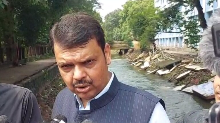 Nagpur Rain : ‘ हे दुःख सहन करण्यापलिकडचे’, पूरस्थिती बघून फडणवीस म्हणाले… Nagpur city 10,000 buildings damaged flooding of Ambazari lake due to heavy rains, Deputy Chief Minister Devendra Fadnavis assures maximum assistance