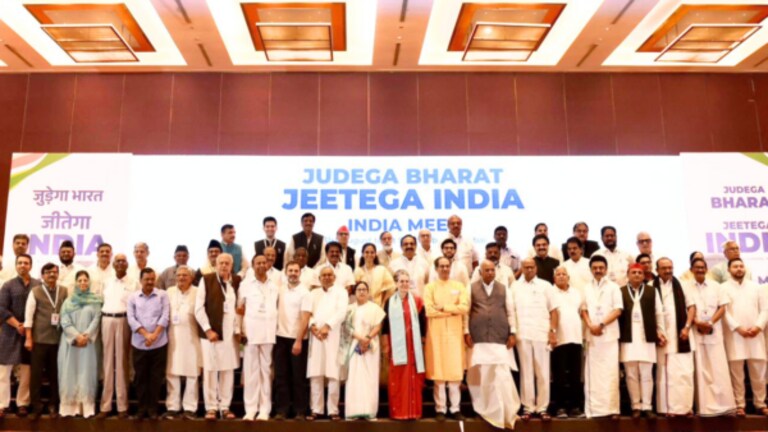 India Meeting : शरद पवारांसह 13 नेते समितीत, ठाकरे गटाच्या ‘या’ नेत्याचा समावेश INDIA Meeting Mumbai Live Updates: Leaders of 28 opposition parties of INDIA alliance have gathered in Mumbai for two days. Coordination Committee announced on second day.