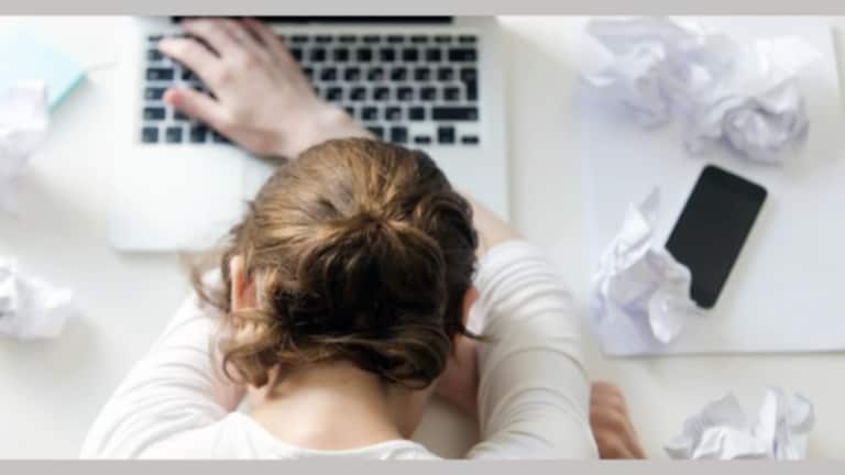 तुम्हाला नेहमीच जाणवतो थकवा, मग लगेच ‘या’ गोष्टी खाणं बंद करा why feeling tired all the time