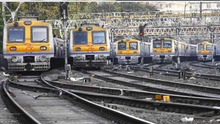 Mega Block : मुंबईकरांनो ! इकडे लक्ष द्या, उद्या असा असणार मेगाब्लॉक Diwali gift for Mumbaikars now 17 new AC local will run from Churchgate to Virar