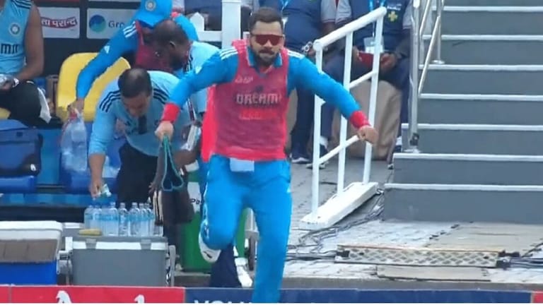 Asia Cup Viral Video : हातात ड्रिंक्स आणि कांगारू उड्या, विराट असा धावला की… virat kohli carry drinks for team india funny video viral ind vs ban asia cup 2023