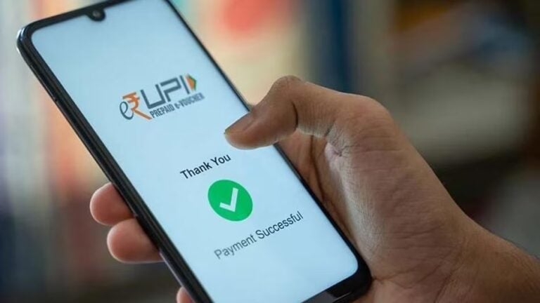 Wrong UPI MoneyTransfer : गुगल पे, फोन पेद्वारे चुकीच्या अकाउंटमध्ये पैसे गेले तर काय करायचं? Mumbai Tak