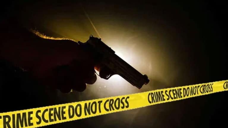 Crime: वासनांध पत्नी, प्रियकर अन् पतीच्याच पैशाने… हादरवून टाकणारी घटना wife pays lakhs of rupees to kill rickshaw puller husband for old lover