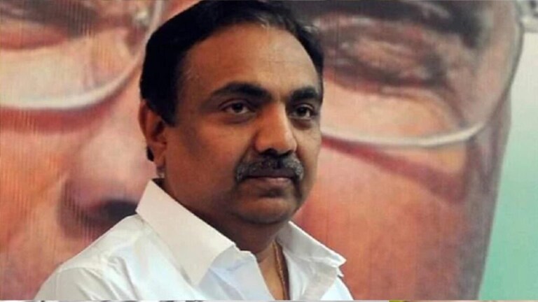 NCP : ‘…तर जयंत पाटलांनी महायुतीत शपथ घेतली असती’, अजित पवार गटाच्या नेत्याचा गौप्यस्फोट hasan mushrif big statement on jayant patil oath in mahayuti ncp crisis ajit pawar sharad pawar
