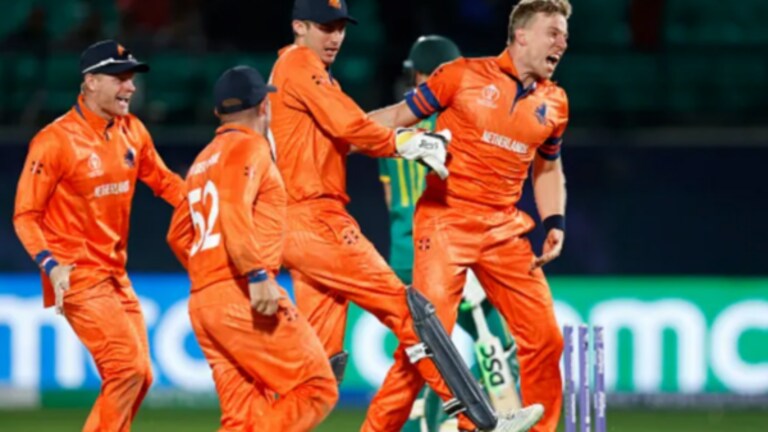 SA vs Ned : अविश्वसनीय! नेदरलँडचा सर्वात मोठा धमाका, आफ्रिकेला लोळवलं The biggest blast of World Cup 2023, 14th ranked team Netherlands created a stir by beating South Africa.