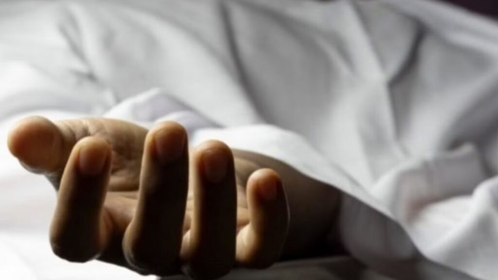 Virar area of Palghar district Tragic death of girl after falling from fourth floor of multi-storied building incident