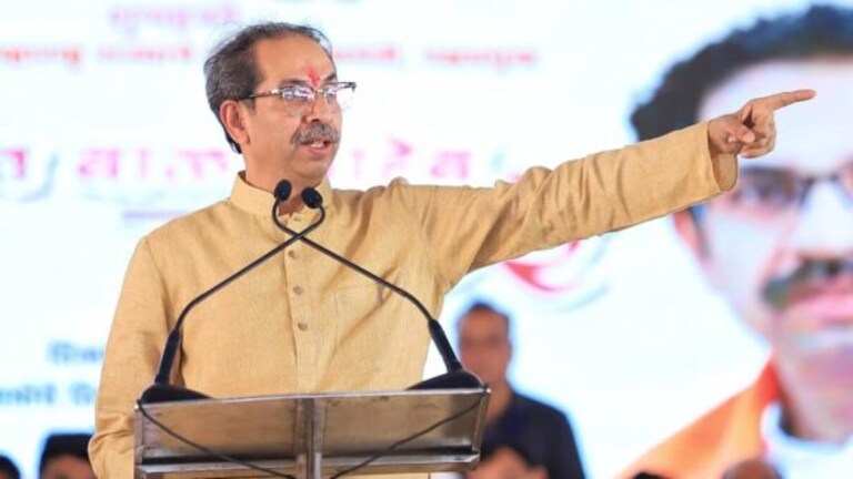 Uddhav Thackeray Dasara Melava 2023: उद्धव ठाकरेंचं भाषण सुरू, तोफ धडाडणार mumbaitak