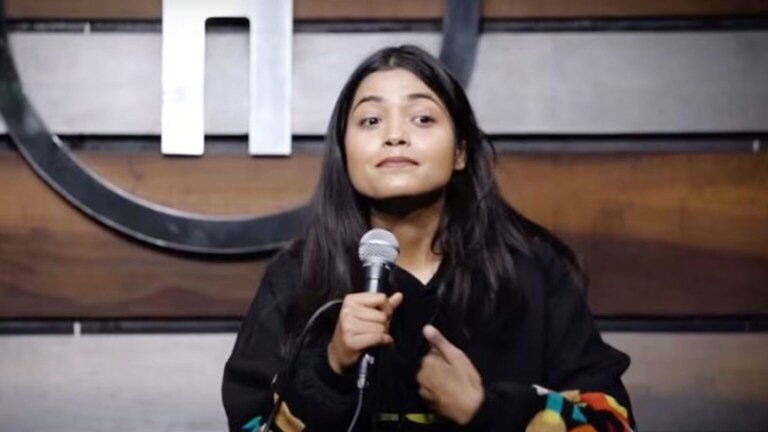वेश्याव्यवसाय म्हणजे अगदी ‘कूल प्रोफेशन’, स्टँडअप कॉमेडियनचं धक्कादायक विधान Standup comedian vidushi swaroop prostitution video goes viral on social media received backlash from users compared prostitution with engineering profession