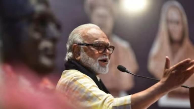 ‘…फक्त आमच्यावर बुलडोझर चालवू नका’, मराठा आरक्षणावरून भुजबळांनी स्पष्टच सांगितलं We are not against Maratha reservation but dont do us injustice Minister Chhagan Bhujbal criticizes Manoj Jarange Patil