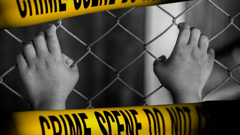 महाराष्ट्र हादरला.. 17 वर्षीय मुलाचा अडीच वर्षाच्या चिमुकलीवर पाशवी बलात्कार, नंतर.. 17 year old boy brutally rapes 2 and a half year old girl tries to kill her shocking incident in buldhana