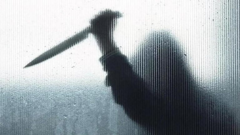 डेप्युटी एसपीच्या बायकोचा रक्ताच्या थारोळ्यात मृतदेह…पोटच्या पोराचच भयंकर कृत्य police officer son killed his mother in Dehradun capital of Uttarakhand