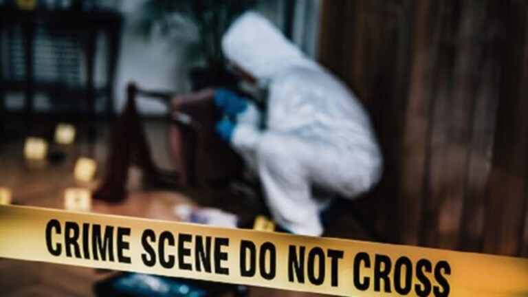 Crime : चिमुकल्याचा घोटला गळा अन् बेडमध्ये लपवला मृतदेह, काकाने पुतण्याला का संपवलं? faridabad crime man killed 6 year old child to trap her wife in murder case