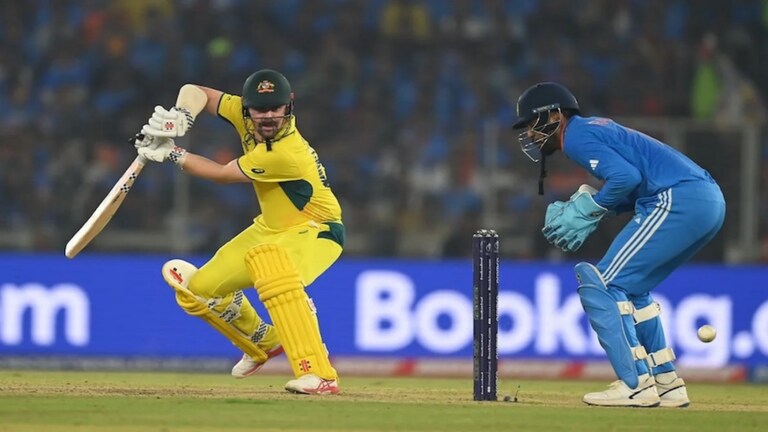 INDvsAUS World Cup 2023 Final: भारतीयांच्या स्वप्नांचा चुराडा, हाता-तोंडाशी आलेलं विश्वविजेतेपद कांगारूंनी हिसकावलं! Virat-Kohli-World-Cup-Cover-1