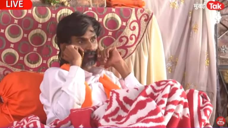 Manoj Jarange: ‘असले बाजारचाळे करू नका…’, जरांगे-पाटील संतापले; कोणावर उठवली टीकेची झोड? manoj jarange again criticized shinde goverment and dcm devendra fadnavis over maratha reservation in antarwali sarathi