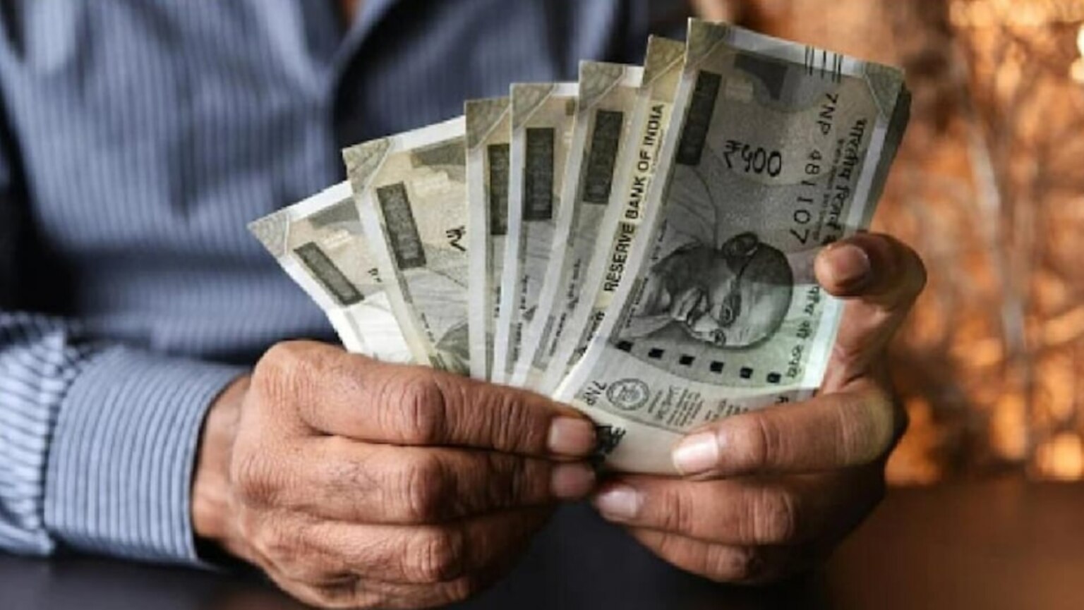 gujarat crime dalit youth beaten from his ex boss and his sister for asking salary