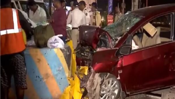 mumbai accident news speeding car hit several cars 3 dies 6 injured shocking accident