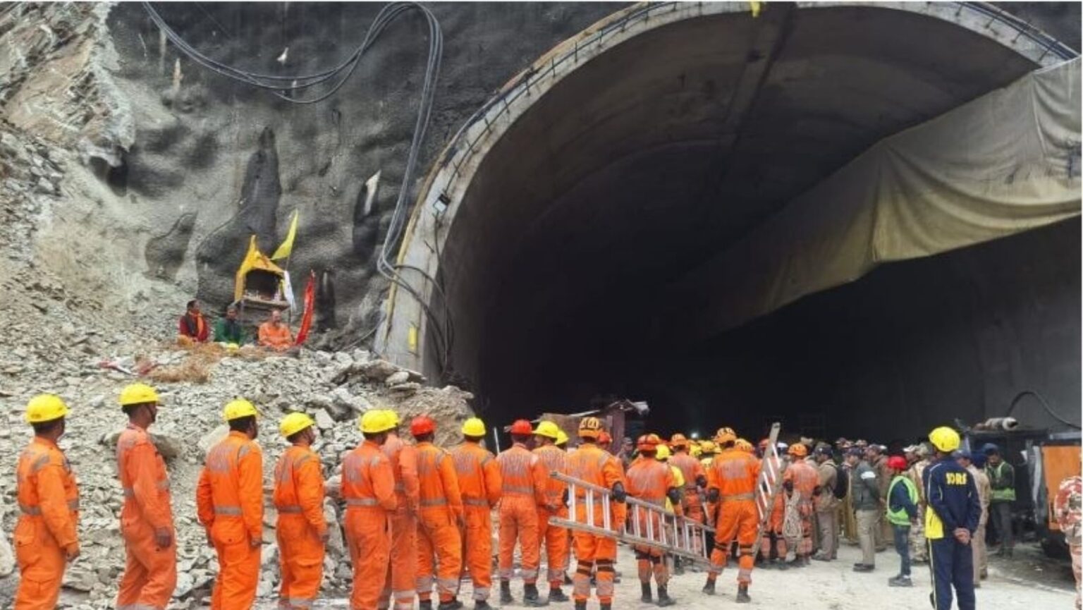 uttarkashi silkyara tunnel rescue operation 41 lives steely heart struggle family patience spirit sussessful excavation