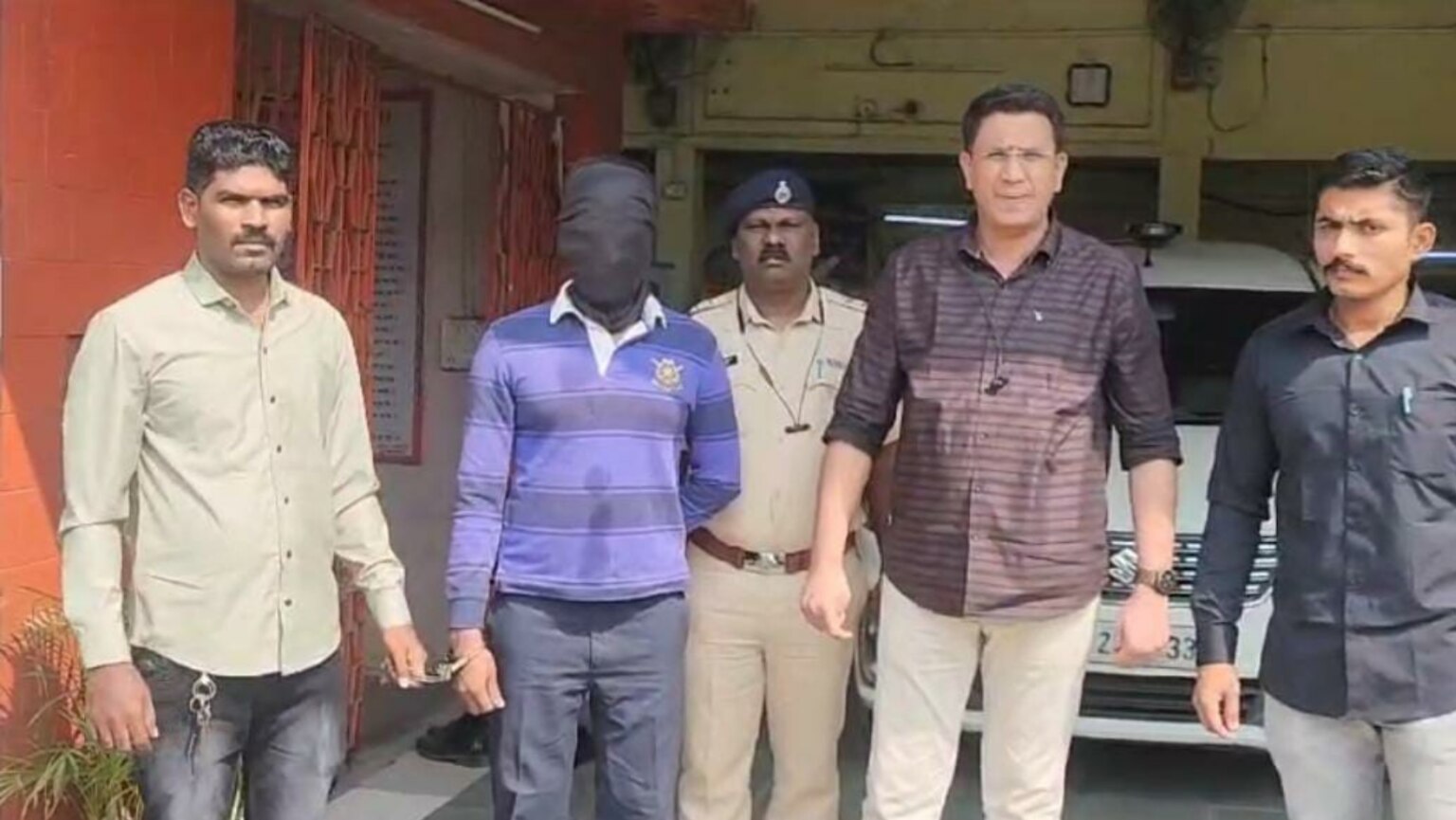 titwala crime a woman who was returning home from the railway track was raped by a lustful accused