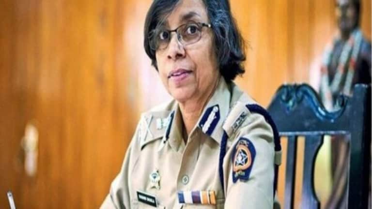 Rashmi Shukla : मोठी बातमी! रश्मी शुक्ला राज्याच्या पोलीस महासंचालकपदी, कारण… rashmi shukla become dgp of maharashtra state rajnish seth will be mpsc chairman