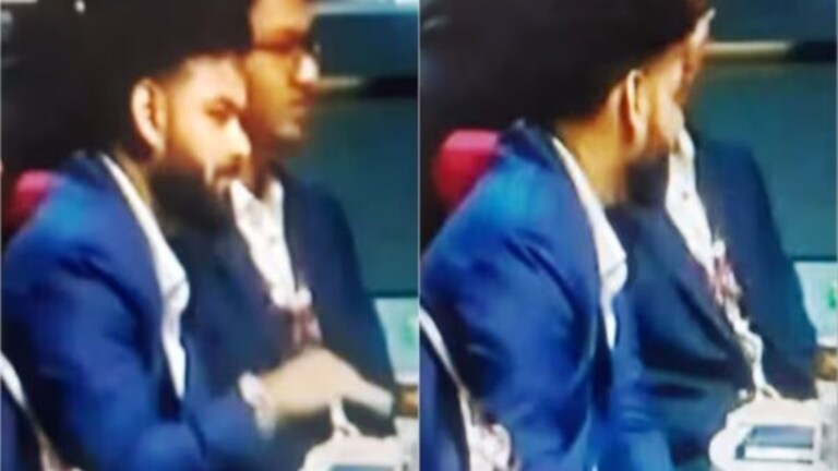 Rishabh Pant : धोनीला जमलं नाही ते पंतने करून दाखवलं, IPL ऑक्शनमध्ये रचला इतिहास rishabh pant record ipl auction 2024 pant sitting in ipl auction first captain delhi capital