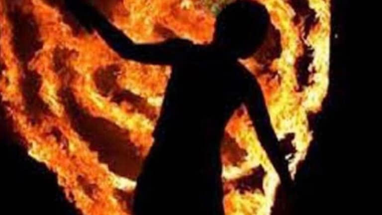मैत्रिणीशी लग्नासाठी घेतले लिंग बदलून, नकार मिळताच वाढदिवसालाच जाळलं जिवंत Chennai he changed his gender marry his girlfriend girlfriend refused marriage burnt alive with petrol