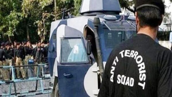 mumbai ats team raid in borivali guest house 6 people arrested and cache arms ammunition