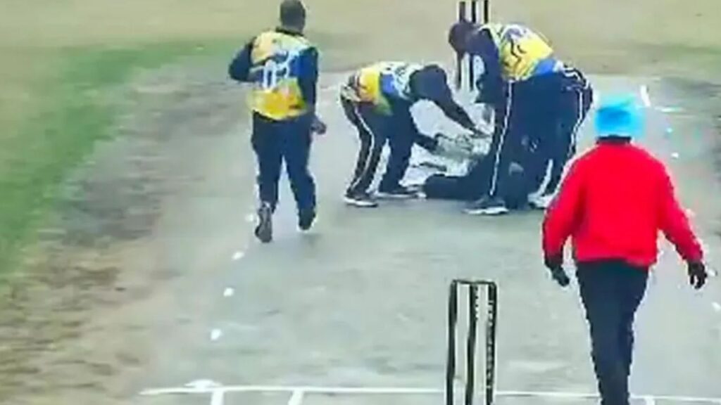 cricket match death heart attack noida death player ran to take raun suddenly got heart attack delhi noida news