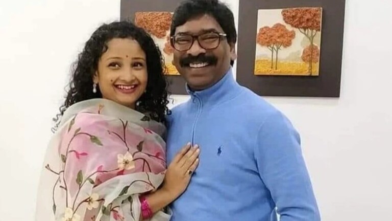 Hemant Soren: ‘या’ महिलेमुळे Kalpana Soren यांची मुख्यमंत्री होण्याची संधी हुकली?, असं घडलं तरी काय? jharkhand ex cm hemant soren wife kalpana soren was leading in race for chief minister how did she suddenly come out of picture