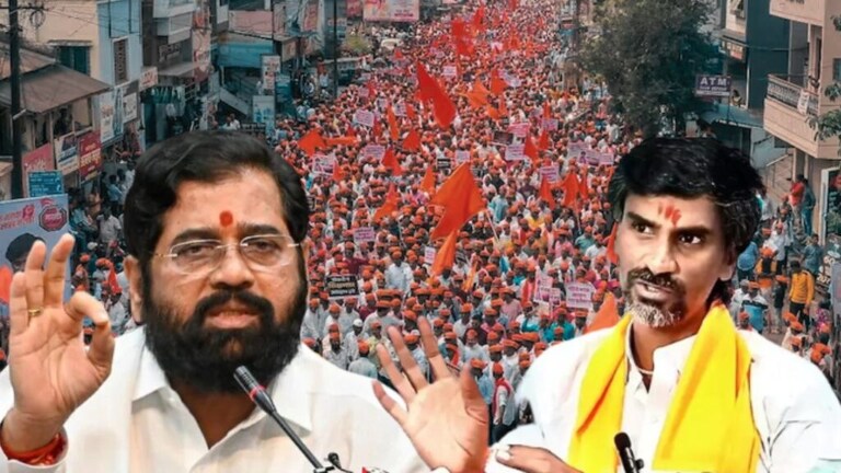 Maratha Reservation : शिंदे सरकार अॅक्शन मोडवर! वर्षा बंगल्यावरील बैठकीत काय घडलं? maratha reservation cm ekanth shinde varsha bunglow meeting manoj jarange patil agitation mumbai azad maidan