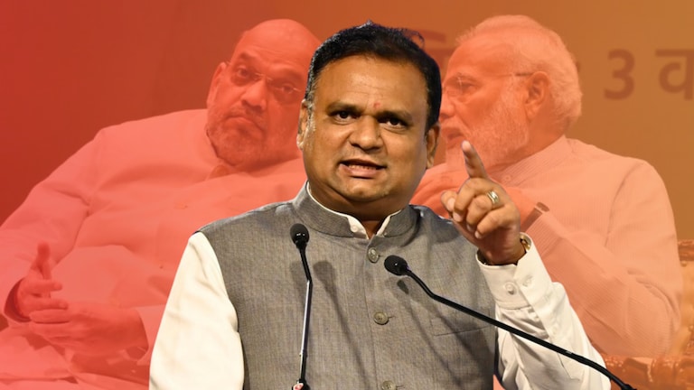 MLA Disqualification: कोणाच्या मनातही नसेल असा निकाल देणार नार्वेकर.., मोदी-शाहांसारखं वापरणार धक्कातंत्र? mla disqualification case rahul narwekar will give verdict that no one will have in mind will he use shock tactics like modi shah