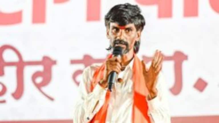 Maratha Reservation: ‘सरकार इतकं नालायक असू शकतं का?’, मुंबईला निघण्याआधी मनोज जरांगे कडाडले Maratha Reservation Criticism of Manoj Jaranage Patil On Government of Maharashtra