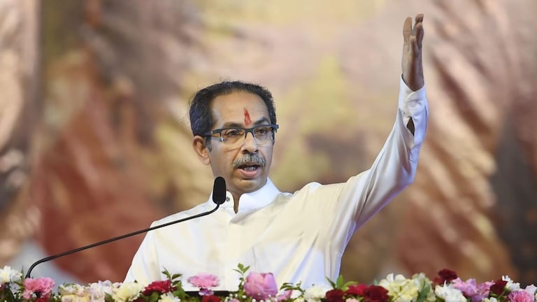 Uddhav Thackeray : ‘आमचं हिंदुत्व घरातील चूल पेटवणारं आणि तुमचं…’ ठाकरेंनी भाजपला घेरलं former chief minister uddhav thackeray criticizes bjp Hindutva criticizes narayan rane, deepak Kesarkar