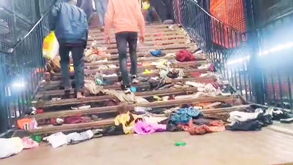 New Delhi railway stampede New Delhi railway stampede