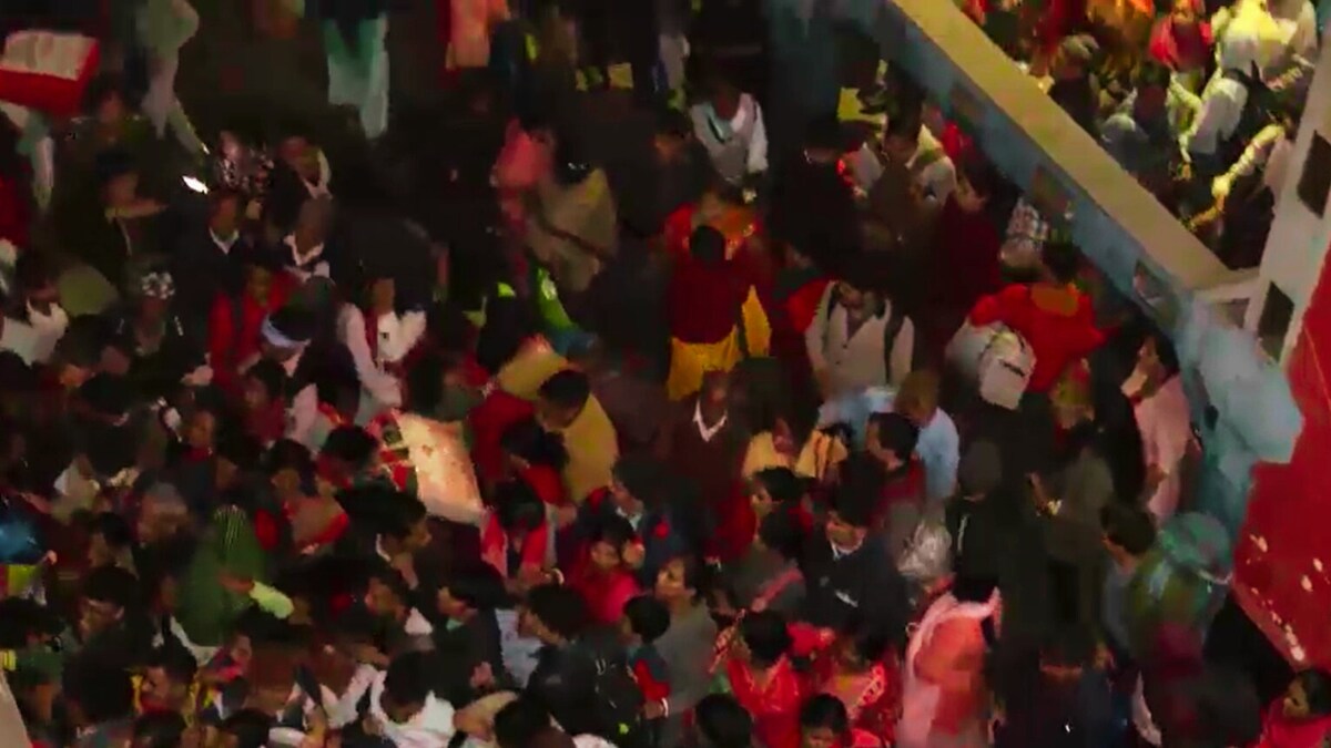 New Delhi railway stampede New Delhi railway stampede