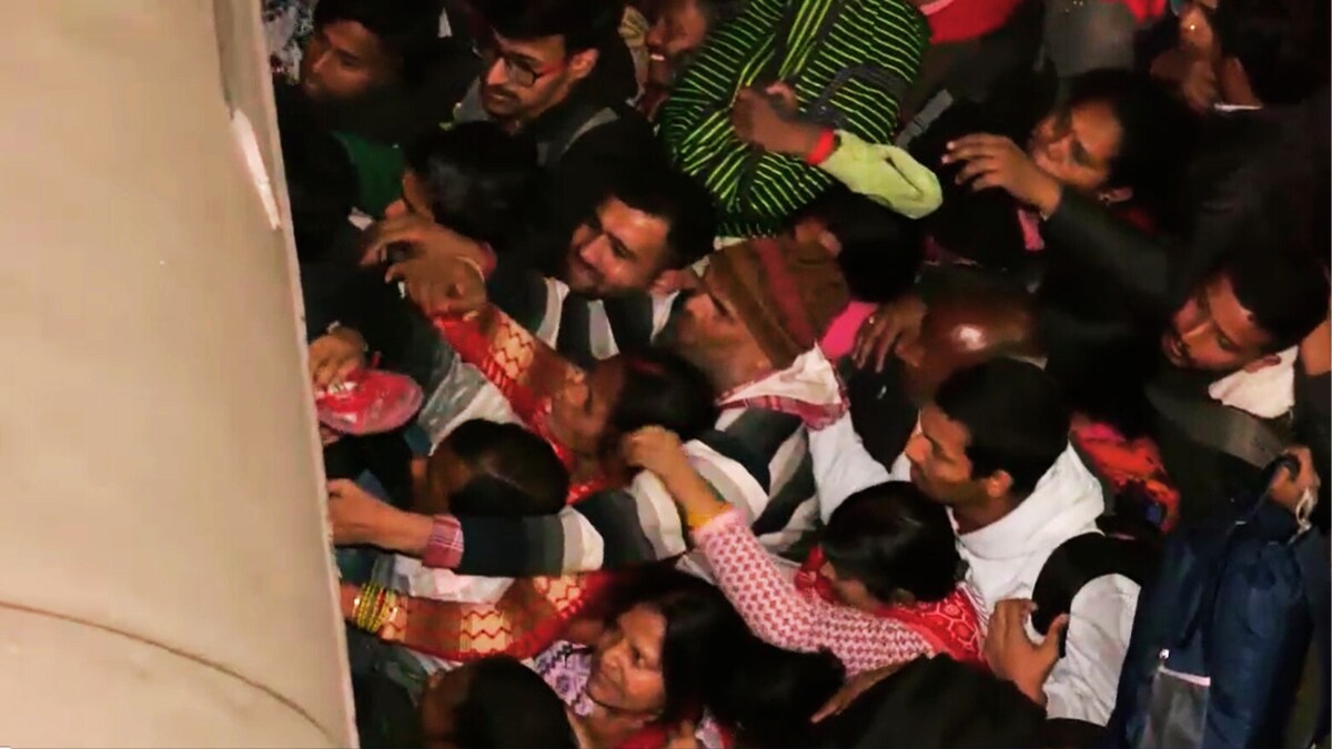 New Delhi railway stampede New Delhi railway stampede